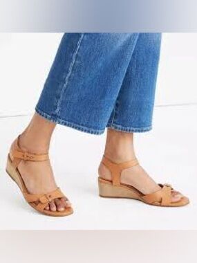 Madewell Joan leather wedge sandal size 8
